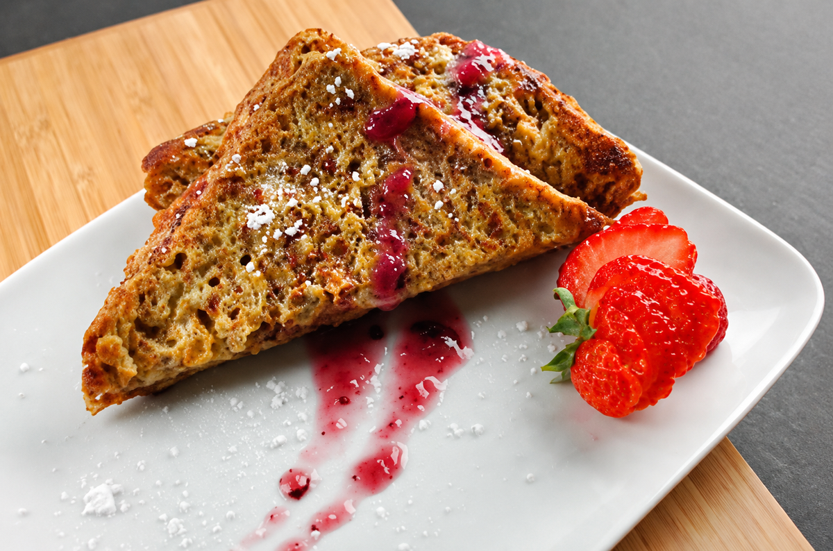 French Toast with Blueberry Sauce