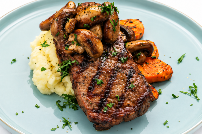 Paleo Grilled Strip Loin with Cauliflower Mash (SIG)